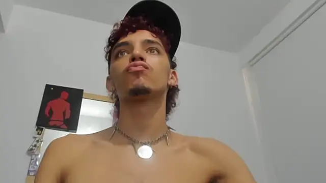 skinnypipe live sex cam