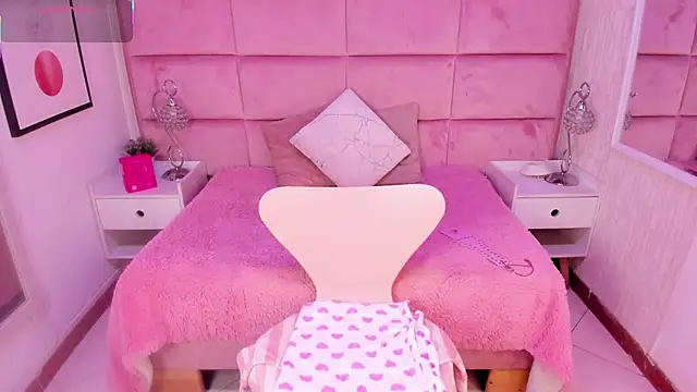 Janah_Myers's cam snapshot