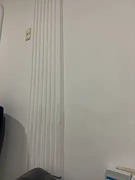 Miia_Hoot's cam snapshot