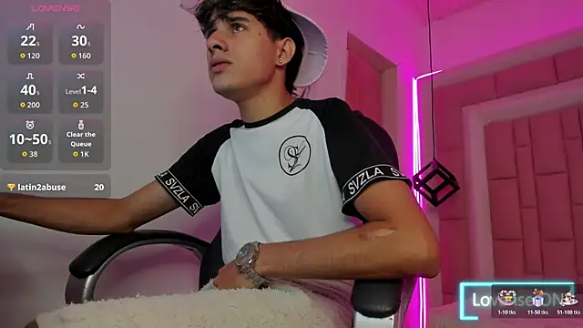 Dyla_n18 live sex cam