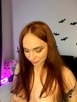 AlexaSpark_'s cam snapshot