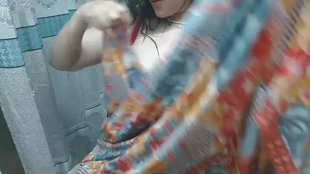 Lovelywife786 live sex cam