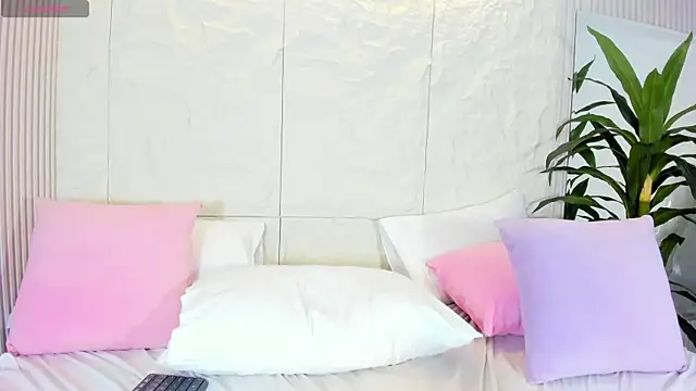 QetziaStoun's cam snapshot