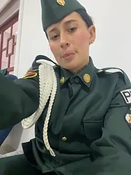 Miia_Hoot's cam snapshot