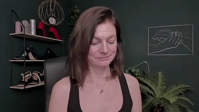 VivianWILD's cam snapshot