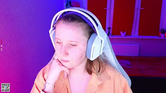 mon_lola's cam snapshot