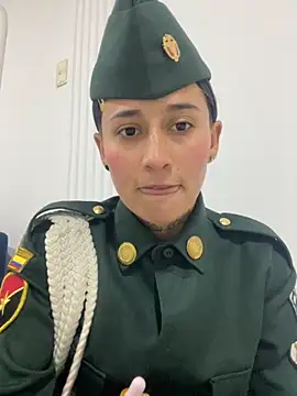 Miia_Hoot's cam snapshot