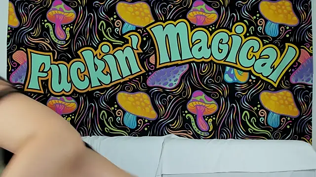 Lexie-Mack's cam snapshot