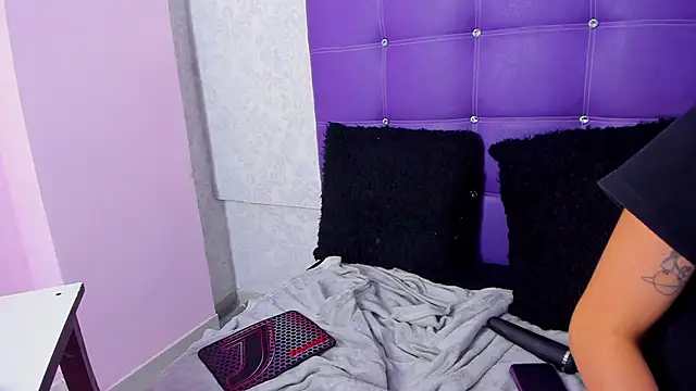 LeaMoreau22's cam snapshot