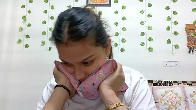 Aleena_Rai live sex cam