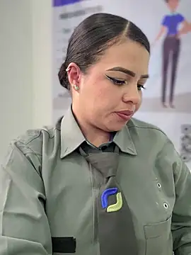 Ariana-07 live sex cam