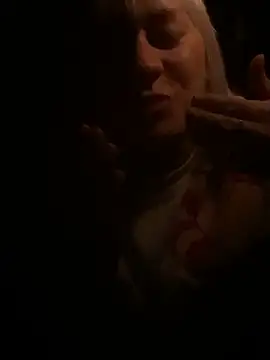 poussichienne live sex cam