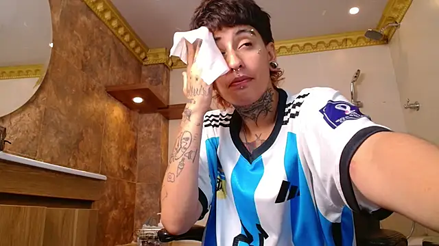 Ethan_lennox live sex cam