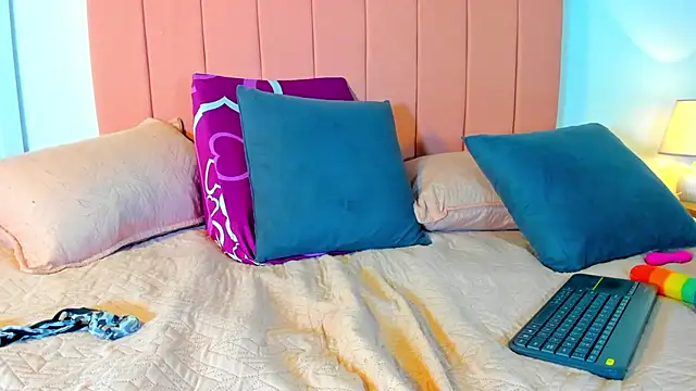 lizz_dolly's cam snapshot