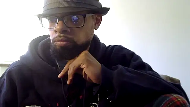 WhiskeyWood_DuhGOD's cam snapshot