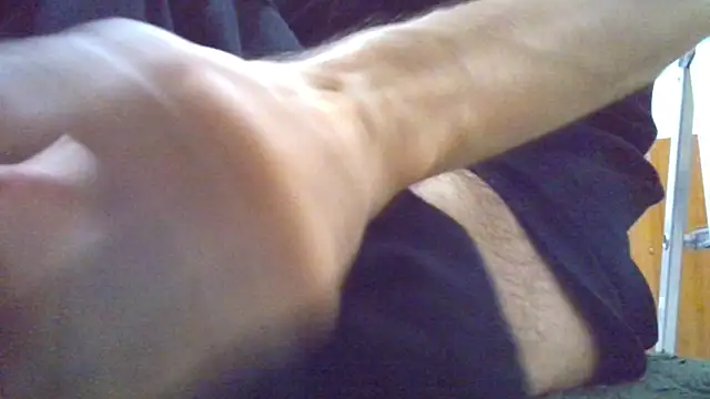 HairyHornyTwinkx's cam snapshot