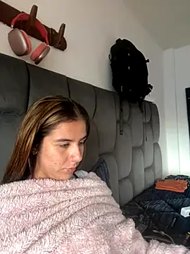 AllieYourGirl's cam snapshot