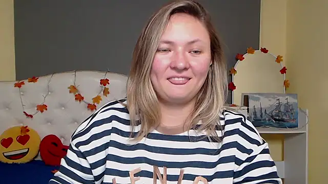 SallyVerda's cam snapshot