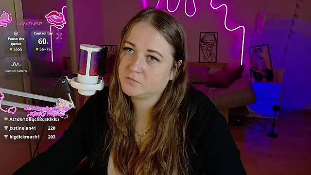 LizzyShine's cam snapshot