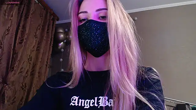 Iris_lave's cam snapshot