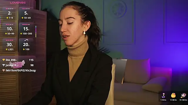 Belle_Via's cam snapshot