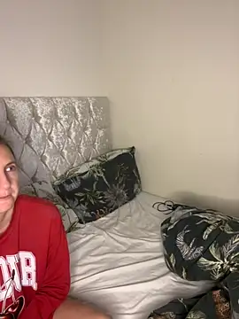 Charsworld's cam snapshot