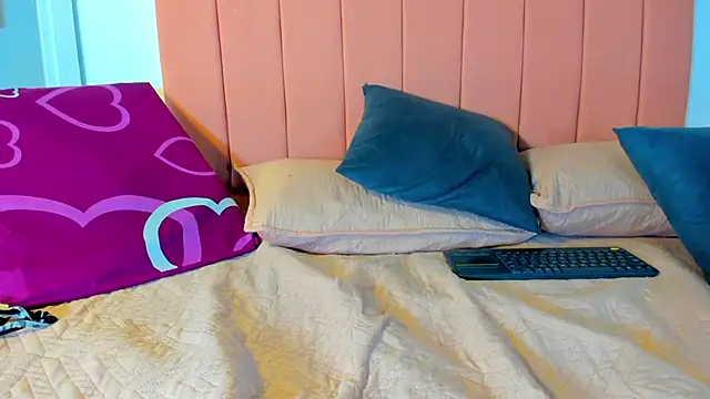 lizz_dolly's cam snapshot