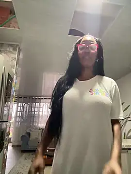 Bustykeyla live sex cam