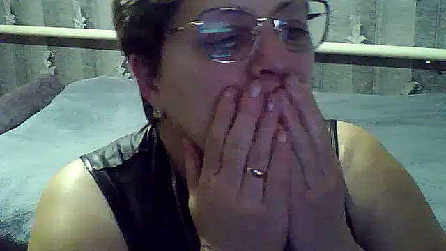 ElzaJewel's cam snapshot