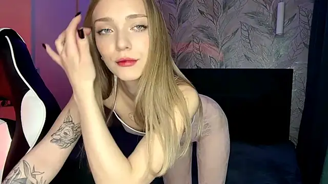 EvaPeace's cam snapshot