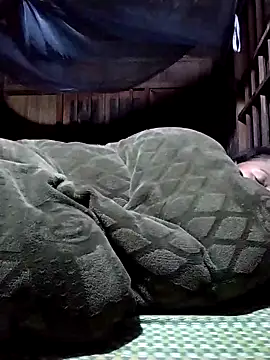 PhamPm70's cam snapshot