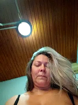 BigAssmom_1's cam snapshot