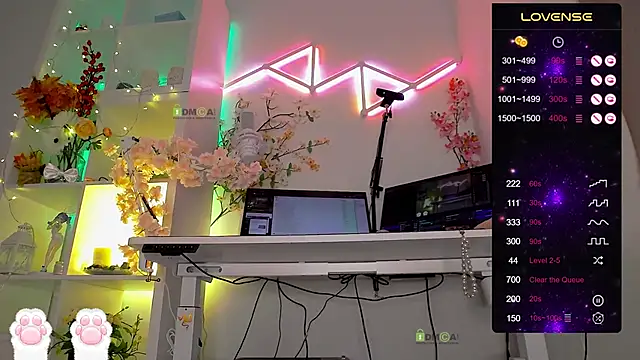 Elena-Marilyn's cam snapshot