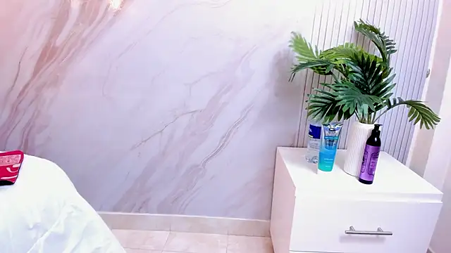 Carohorny4u's cam snapshot