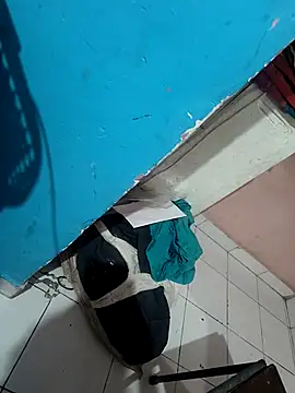 Trade010's cam snapshot