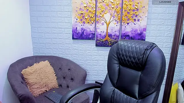 _alaiasmile_'s cam snapshot