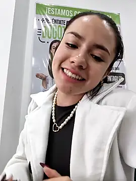 CHARLOTTE__05's cam snapshot