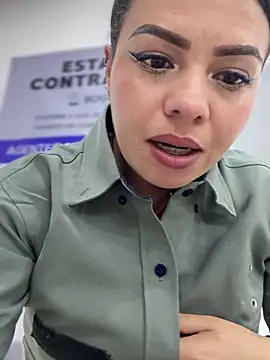 Ariana-07 live sex cam