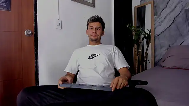 Alan-Smith1 live sex cam