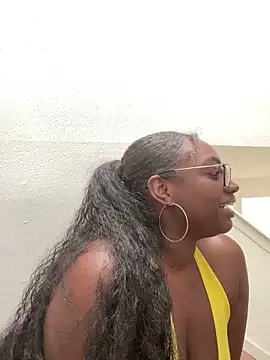 LillShayy live sex cam