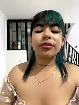 VIOLET_EF's cam snapshot