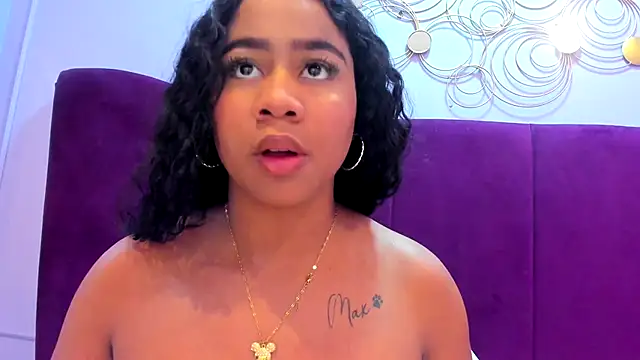 Sofi_Fox_'s cam snapshot