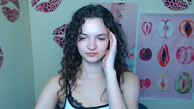 _SusieSu_'s cam snapshot