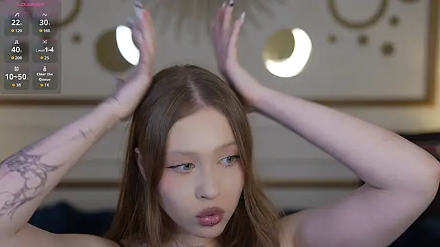 Esmie_Smile's cam snapshot