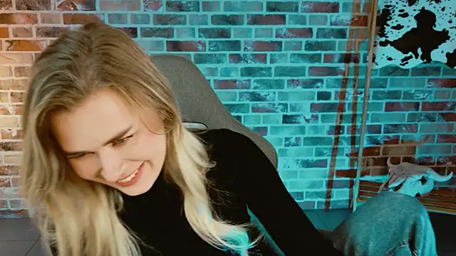 AdelLoyss's cam snapshot