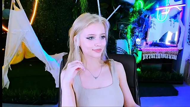 LeonaStane's cam snapshot