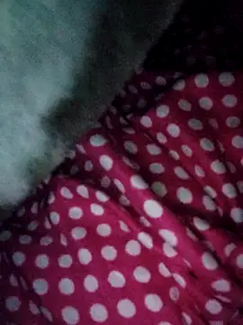 EngravedCecropia's cam snapshot