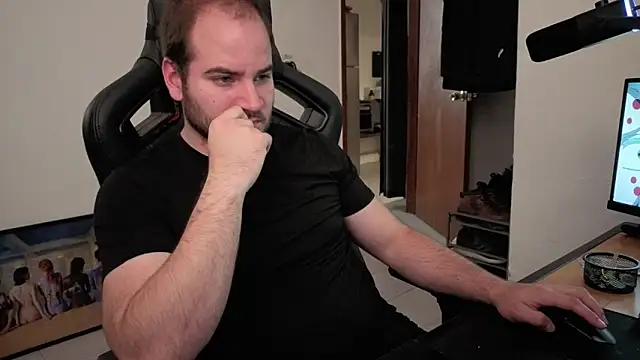 Paul00474 live sex cam