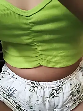 hotmahi8's cam snapshot