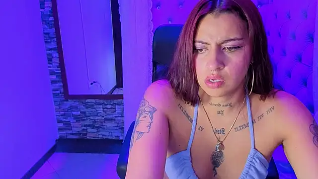 Ambar_Paradise's cam snapshot